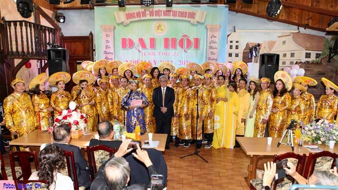 dai hoi dong toc vu ơ duc