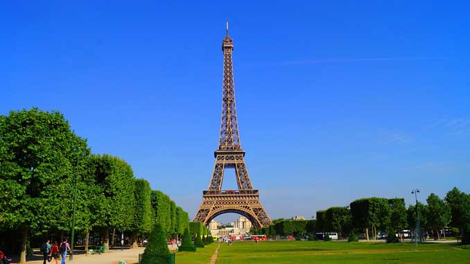 thap Eiffel